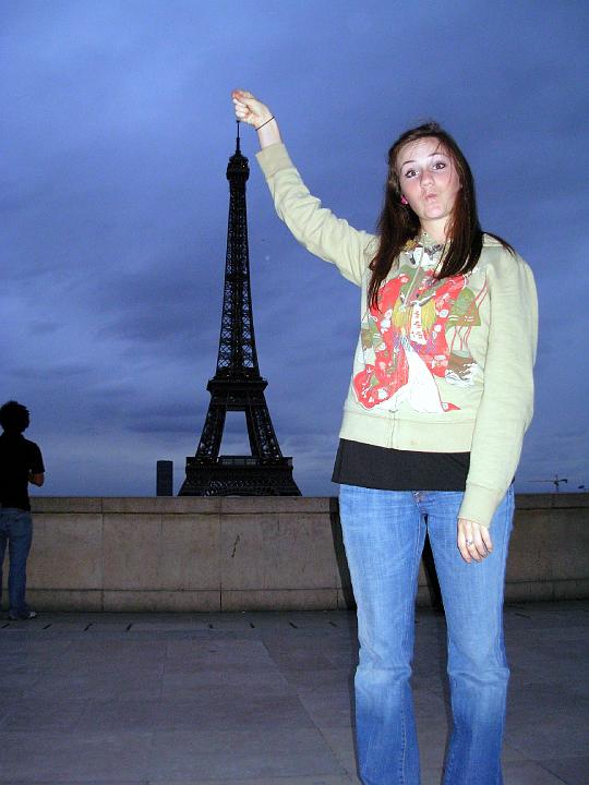 eiffeltower22.jpg