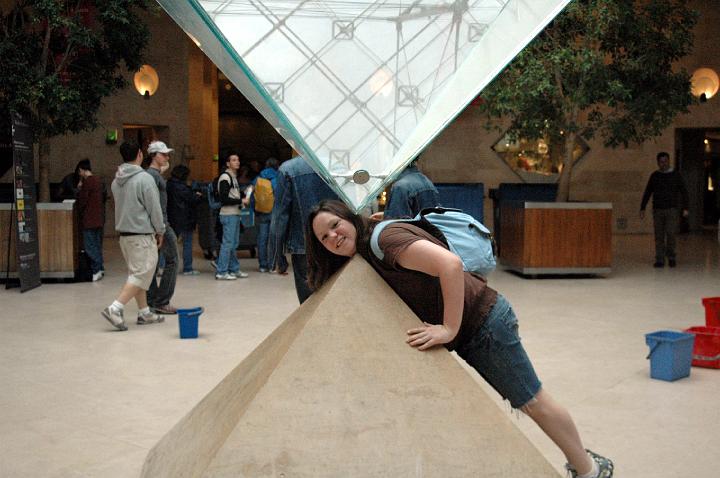 louvre16.jpg