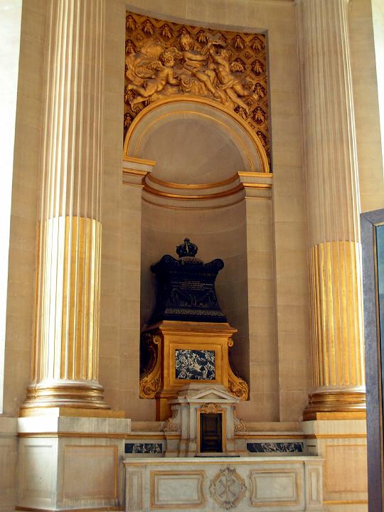 napoleontomb10.jpg