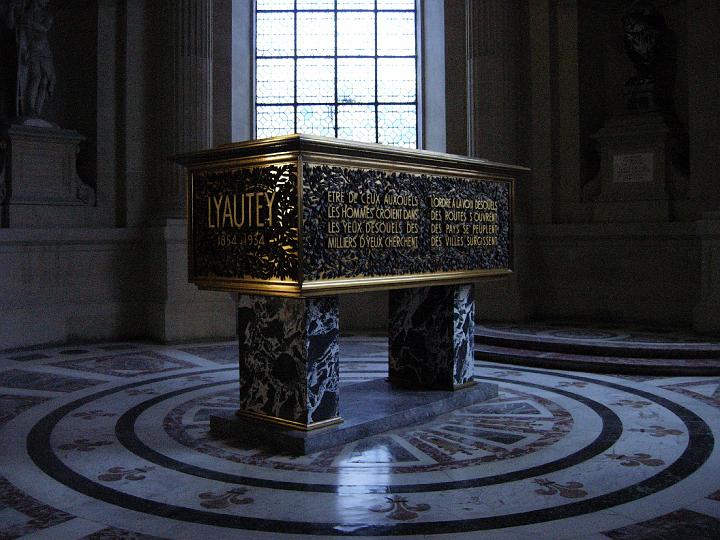 napoleontomb19.jpg