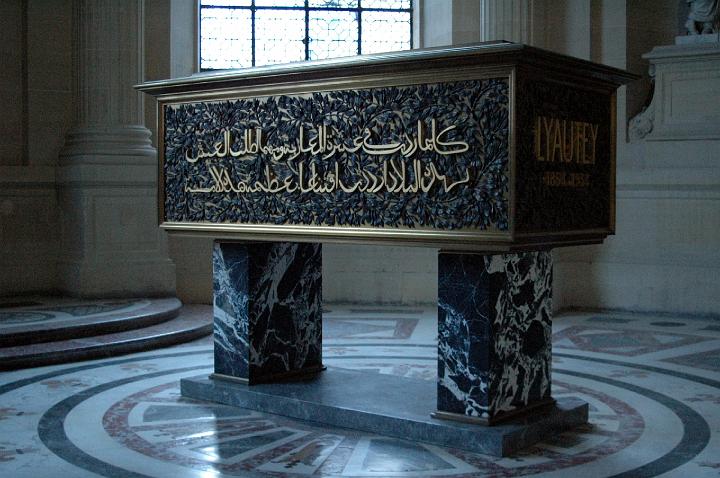 napoleontomb26.jpg